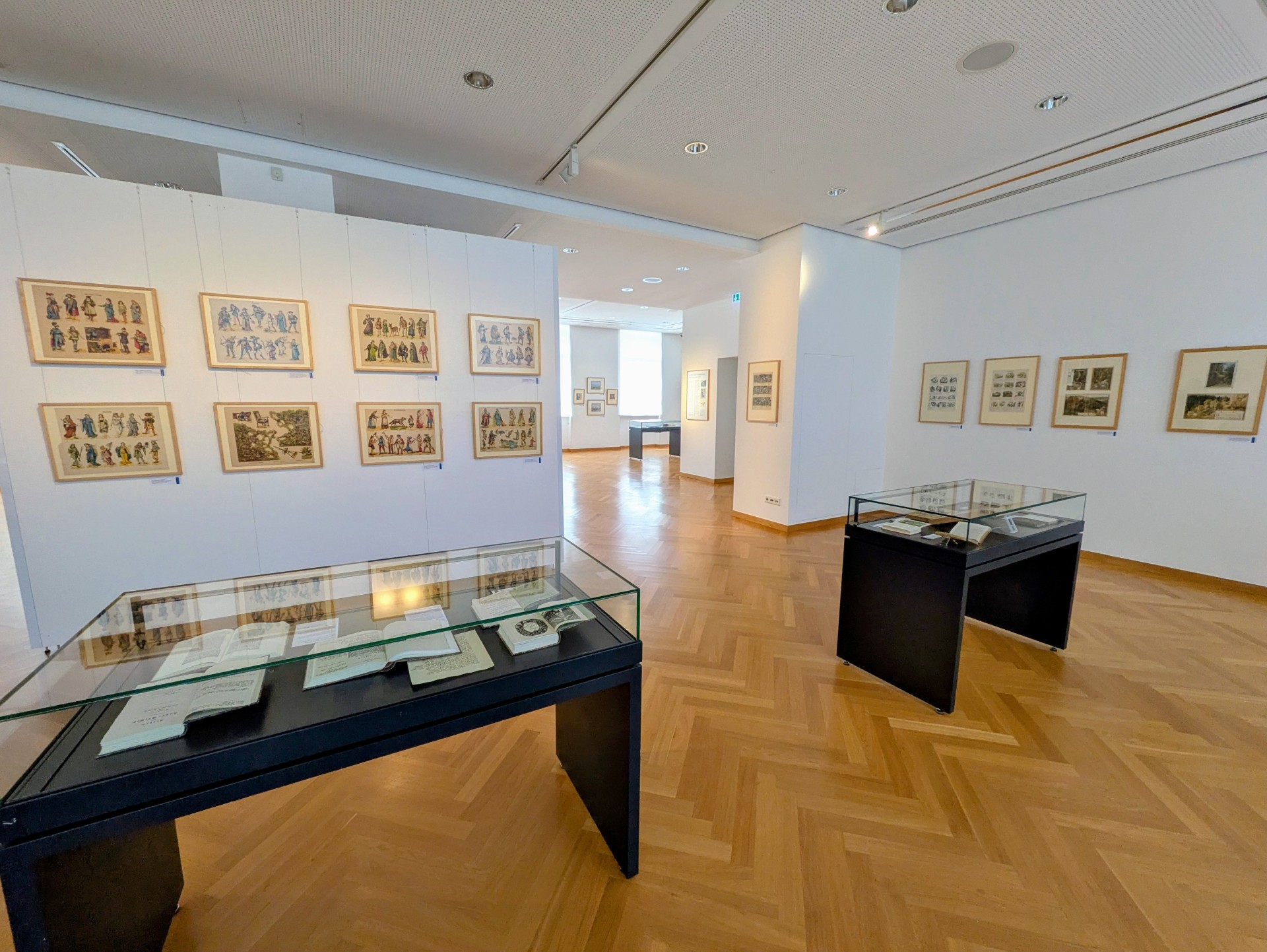 Blick in die Ausstellung "Es war einmal... Die Brüder Grimm und ihre Märchenwelt"