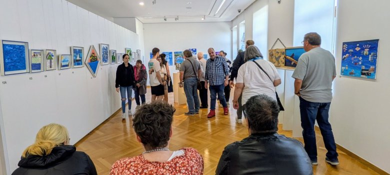 Besucher bei der Vernissage von "Made in Pirmasens" im Forum ALTE POST Besucher bei der Vernissage von "Made in Pirmasens" im Forum ALTE POST
