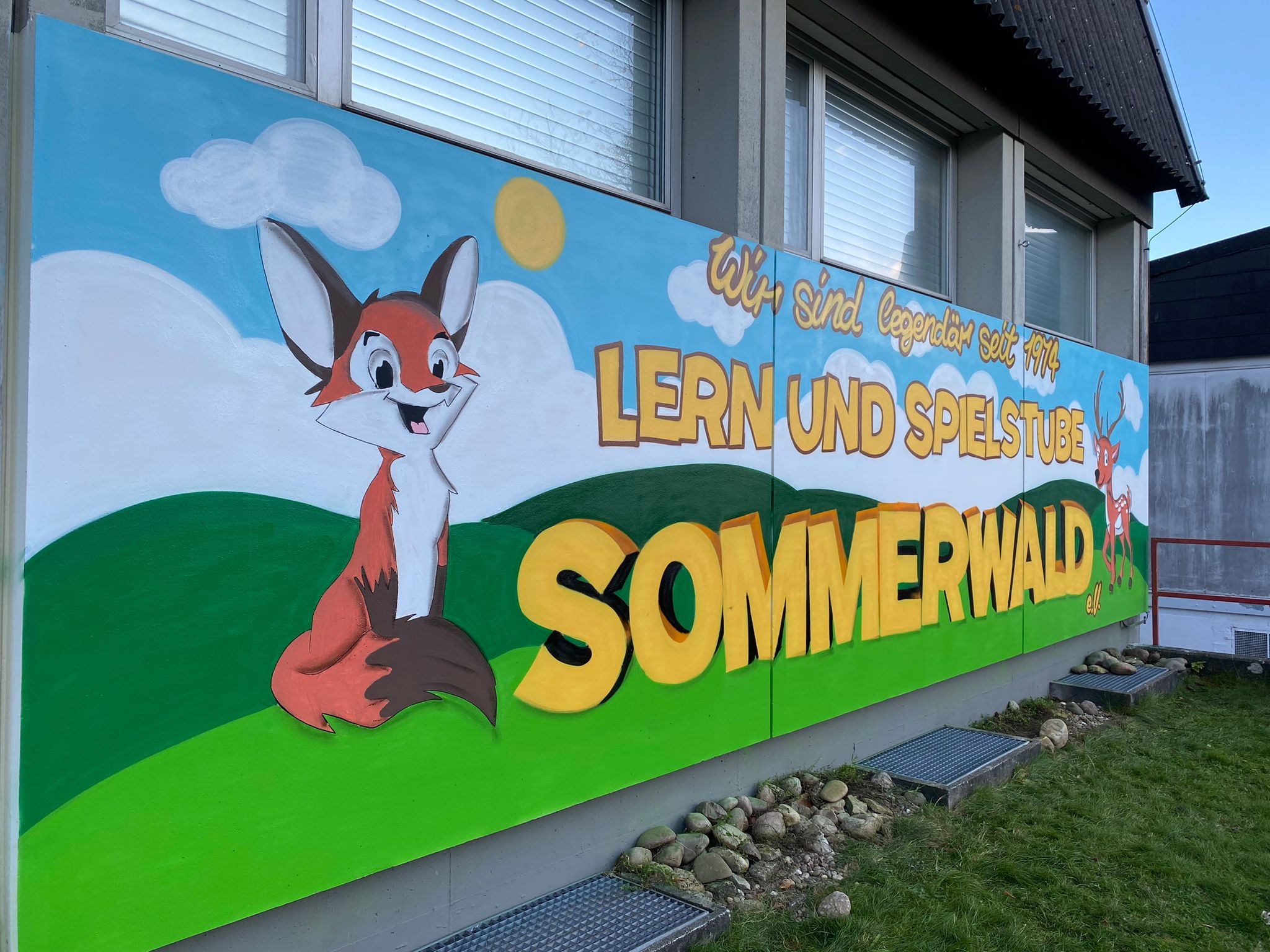 Das Endergebnis: So sieht die Außenwand der Lernstube Sommerwald jetzt aus Das Endergebnis: So sieht die Außenwand der Lernstube Sommerwald jetzt aus