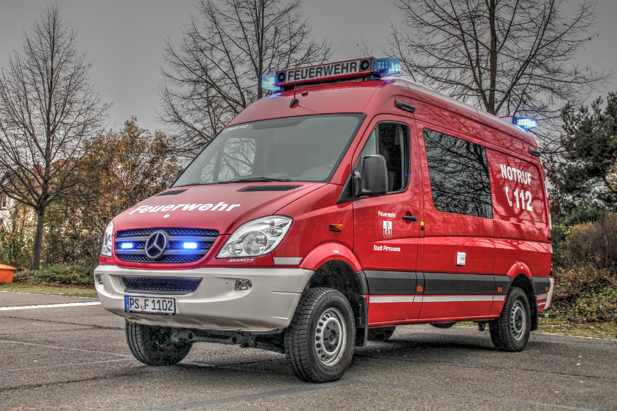 Einsatzleitwagen Einsatzleitwagend der Feuerwehr Pirmasens