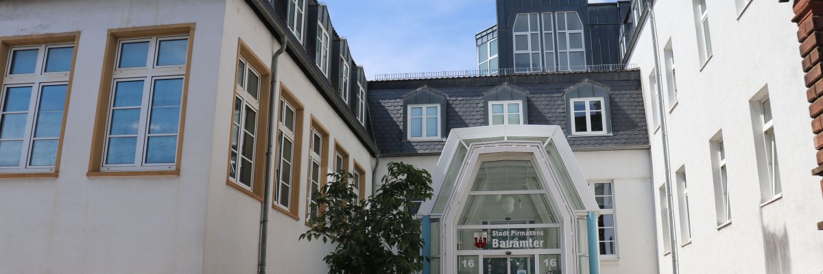 Bauämter Pirmasens Haupteingang Teichstraße Bauämter Pirmasens Haupteingang in der Teichstraße