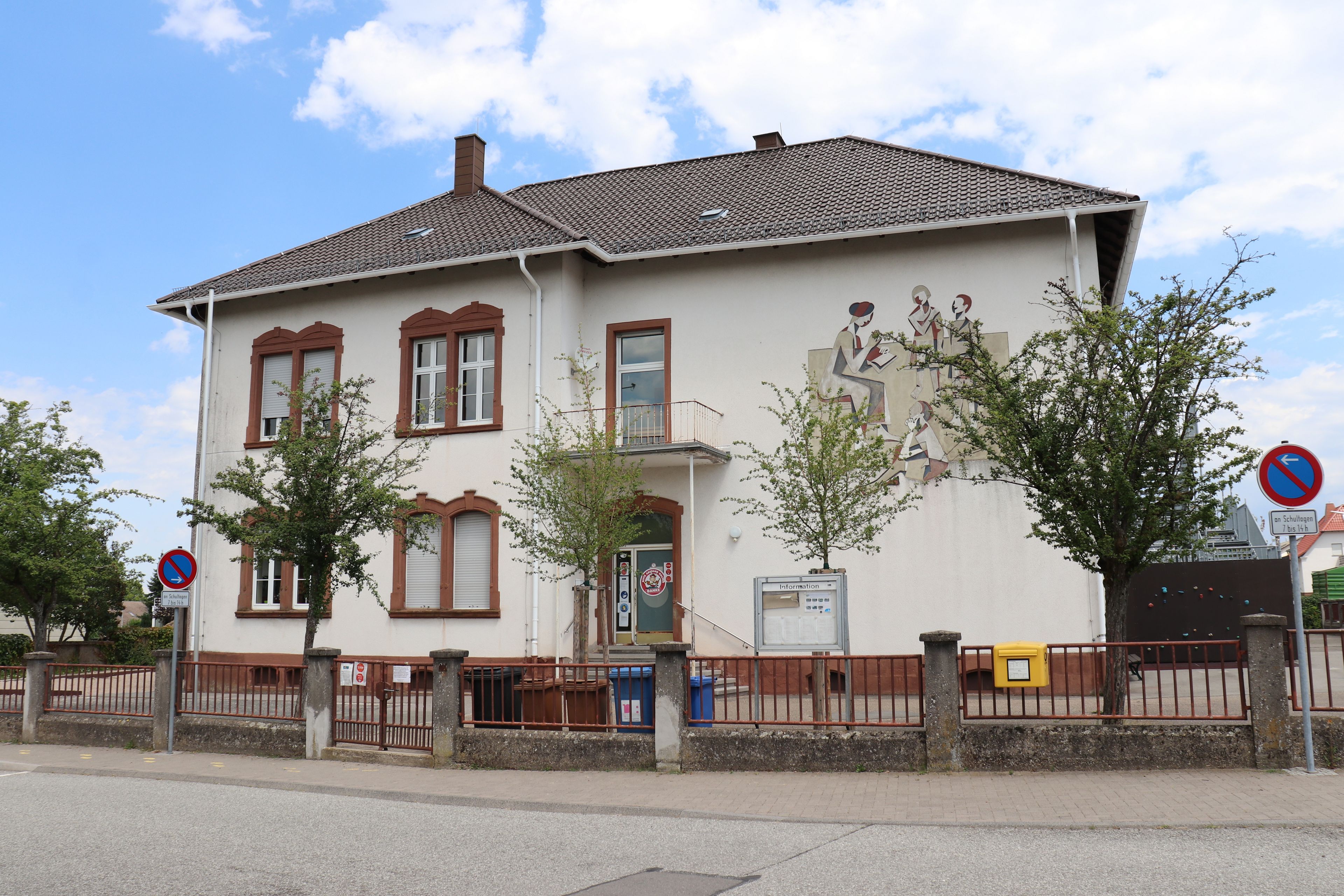 Grundschule Gersbach Grundschule Gersbach Außenansicht