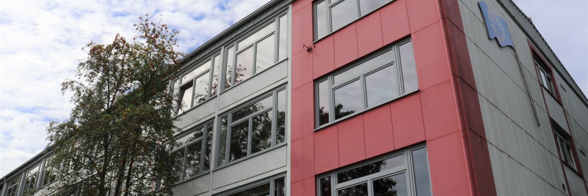 Grundschule Robert Schuman Grundschule Robert Schuman Außenansicht