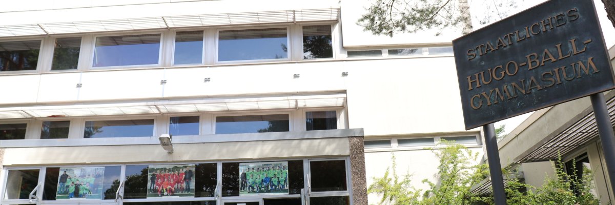 Hugo-Ball-Gymnasium Hugo-Ball-Gymnasium Außenansicht