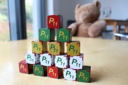 Würfelpyramide P11