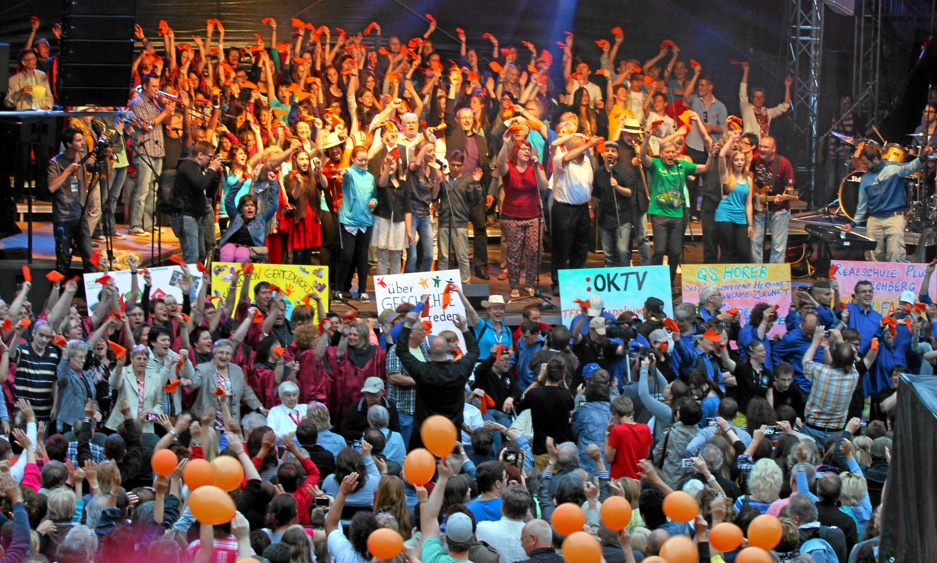Aufnahme Song für Pirmasens Aufnahme Song für Pirmasens mit großem Publikum