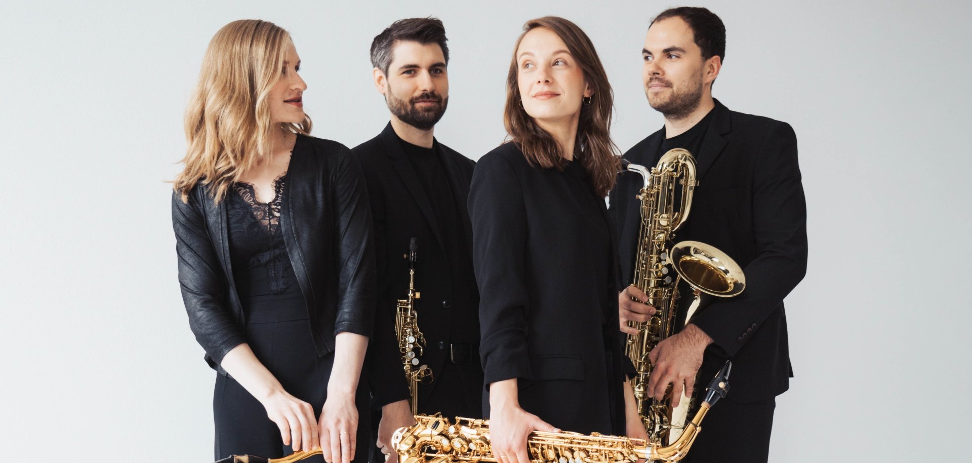 Das renommierte Münchner Ensemble Arcis Saxophon Quartett gestaltet das Abschlusskonzert der Projekttage „Hör mal – Klassikmusik und Malerei“ am 27. Februar im Forum Alte Post Das renommierte Münchner Ensemble Arcis Saxophon Quartett gestaltet das Abschlusskonzert der Projekttage „Hör mal – Klassikmusik und Malerei“ am 27. Februar im Forum Alte Post