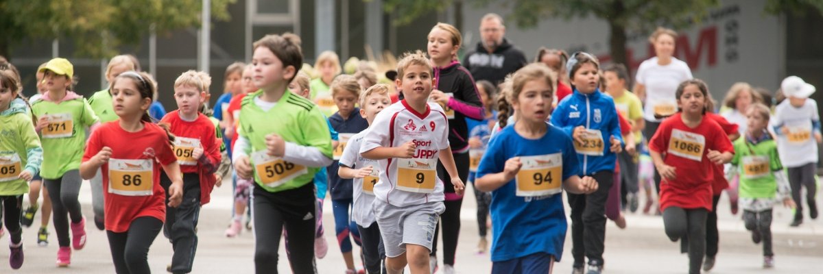 Bambinilauf 2019 Bambinilauf 2019 Kinder am joggen