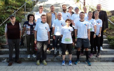 Team PS-Poissy Team PS_Poissy vor einer Treppe